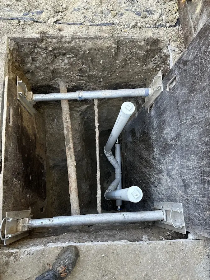 Experienced plumber completing Gas Line Repair work in Swartz